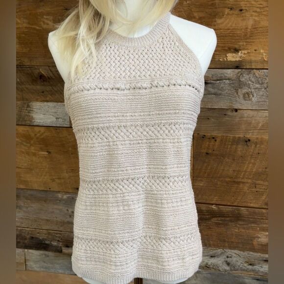 β¨βWHITE HOUSE BLACK MARKET β¨
Ecru Sleeveless Knit Halter Top
SZ M - Picture 2 of 10